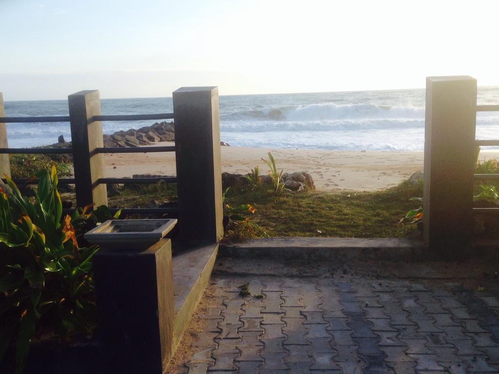 Rainbow Beach Hotel Hikkaduwa Exterior foto