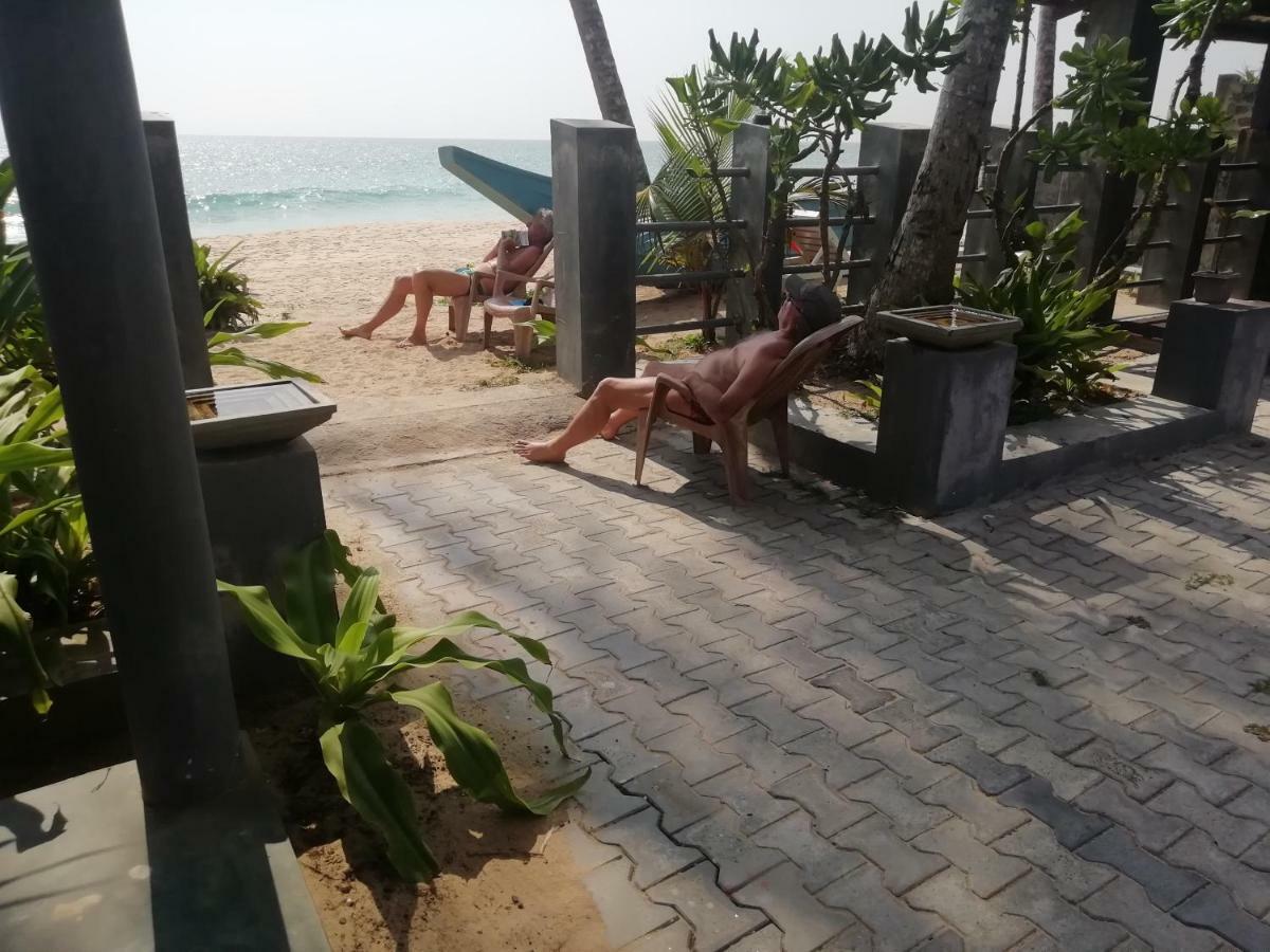 Rainbow Beach Hotel Hikkaduwa Exterior foto