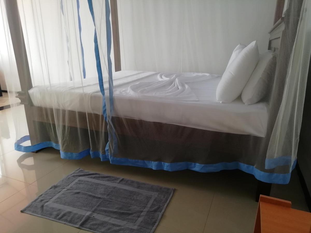 Rainbow Beach Hotel Hikkaduwa Exterior foto